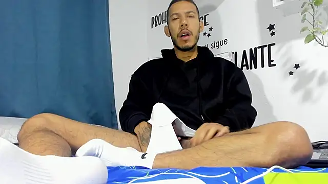 Aronxxs online show from 10/24/25, 09:49