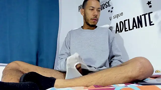 Aronxxs online show from 11/16/25, 10:32