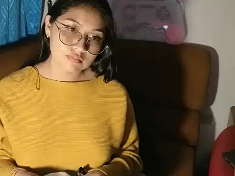 Snapshot of Caroll_Luna chatting on 12/14/24, 04:45 Caroll Luna online show from 12/14/24, 04:45