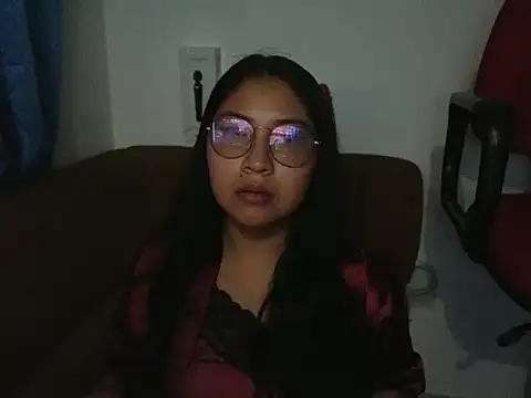 Snapshot of Caroll_Luna chatting on 12/25/24, 10:50 Caroll Luna online show from 12/25/24, 10:50
