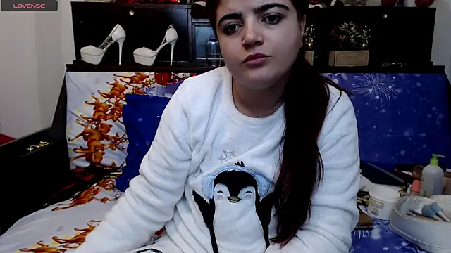 Snapshot of Anasunshine12 chatting on 01/02/25, 10:01 Anasunshine12 online show from 01/02/25, 10:01