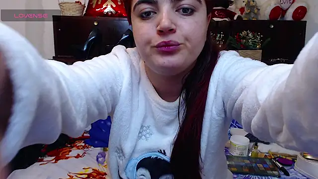 Snapshot of Anasunshine12 chatting on 01/05/25, 03:11 Anasunshine12 online show from 01/05/25, 03:11