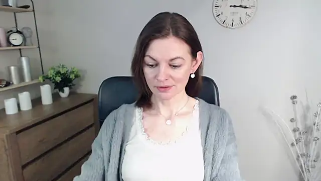 Snapshot of VivianWILD chatting on 01/21/25, 06:54 VivianWILD online show from 01/21/25, 06:54