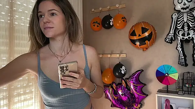 lucie mehott online show from 10/12/25, 08:35