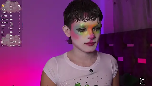 Snapshot of Angelo_018 chatting on 10/23/25, 06:13 Angelo 018 online show from 10/23/25, 06:13