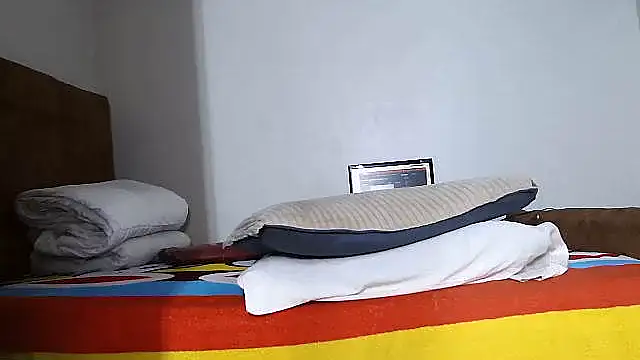 shoshortyy online show from 10/08/25, 09:12