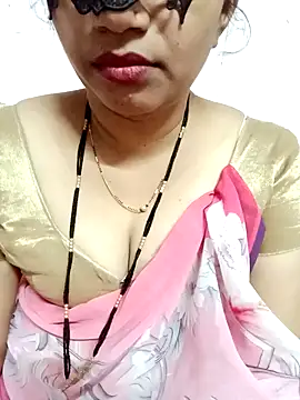 Snapshot of Hotanita99 chatting on 12/11/24, 05:00 Hotanita99 online show from 12/11/24, 05:00