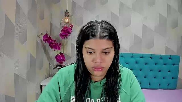 LindaBreeS online show from 10/18/25, 12:39