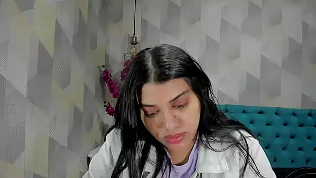 LindaBreeS online show from 11/09/25, 12:36