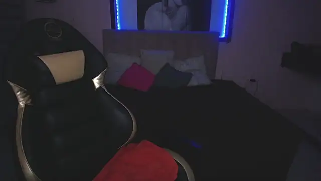 Andrea Ramos online show from 10/16/25, 08:32