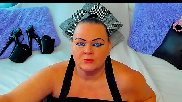 MilanaBiegert online show from 11/21/25, 07:40