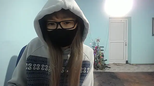 elllaaxx online show from 12/24/24, 04:22