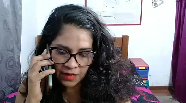 Snapshot of Mistresskloe01 chatting on 12/05/24, 12:55 Mistresskloe01 online show from 12/05/24, 12:55