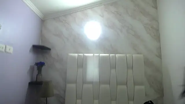 Snapshot of Naughty_Kittenm chatting on 02/05/25, 10:19 Naughty Kittenm online show from 02/05/25, 10:19