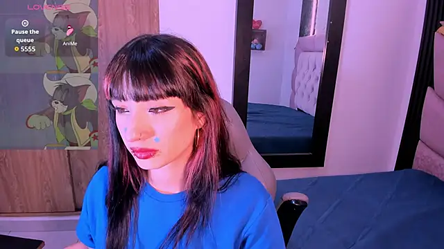 laurem-paulette online show from 10/21/25, 07:47