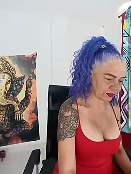 freyadevil333 online show from 11/10/25, 12:59