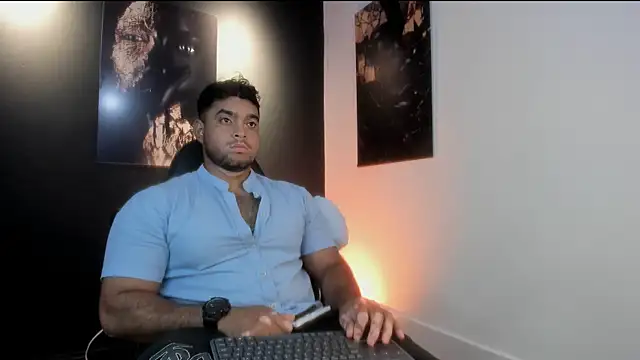 Big furry bear13 online show from 10/25/25, 04:42