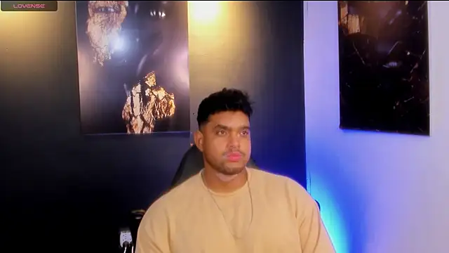 Big furry bear13 online show from 11/14/25, 06:56