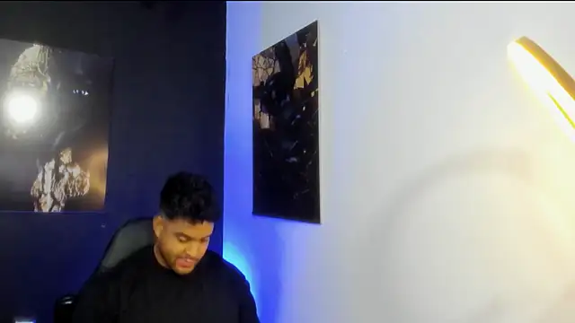 Big furry bear13 online show from 11/15/25, 07:27