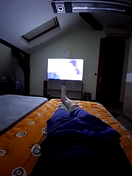 Hunter1523 online show from 10/20/25, 09:04