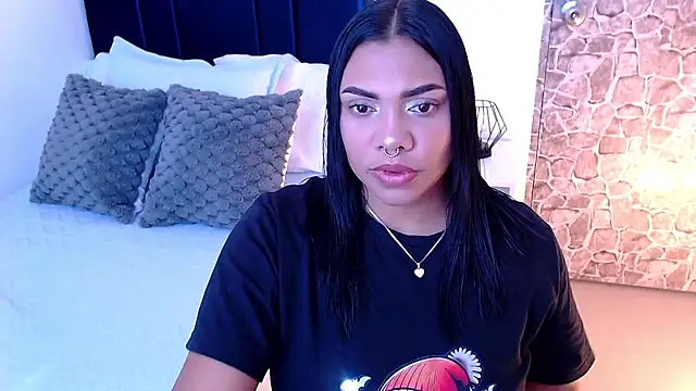 Snapshot of angela_santana_ chatting on 10/07/25, 06:49 angela santana online show from 10/07/25, 06:49