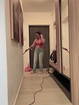 HotXMom online show from 02/06/25, 11:10