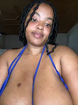 Snapshot of Linahlove chatting on 02/18/25, 09:21 Linahlove online show from 02/18/25, 09:21