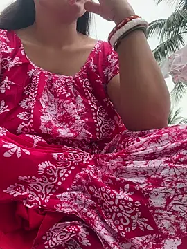 Snapshot of Ishikarana chatting on 10/06/25, 03:26 Ishikarana online show from 10/06/25, 03:26