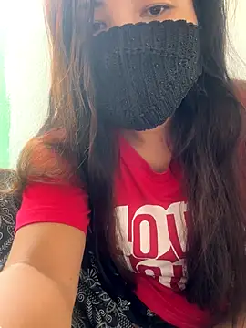 Snapshot of Ishikarana chatting on 10/13/25, 08:25 Ishikarana online show from 10/13/25, 08:25