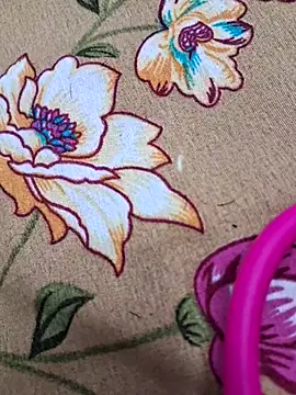 Snapshot of Ishikarana chatting on 10/22/25, 06:40 Ishikarana online show from 10/22/25, 06:40