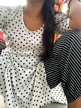 Snapshot of Ishikarana chatting on 11/03/25, 02:02 Ishikarana online show from 11/03/25, 02:02