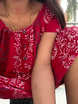 Snapshot of Ishikarana chatting on 11/07/25, 02:11 Ishikarana online show from 11/07/25, 02:11