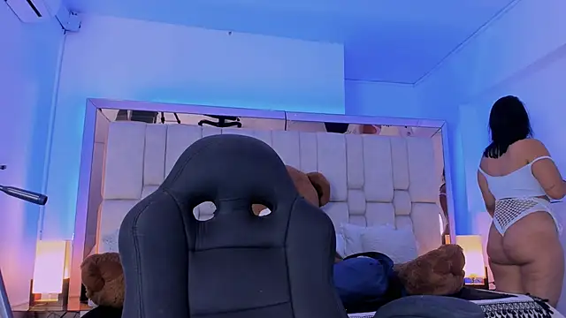 Snapshot of SheylaBakerr chatting on 02/06/25, 11:21 SheylaBakerr online show from 02/06/25, 11:21