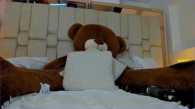 Snapshot of SheylaBakerr chatting on 02/09/25, 02:40 SheylaBakerr online show from 02/09/25, 02:40