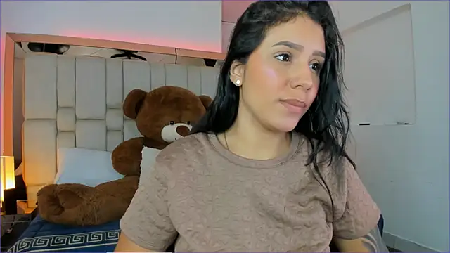 Snapshot of SheylaBakerr chatting on 02/18/25, 11:00 SheylaBakerr online show from 02/18/25, 11:00