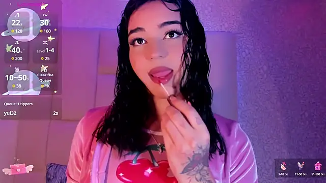 Summer walkerr online show from 02/11/25, 12:37