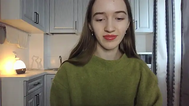 leslie my lovee online show from 09/28/25, 11:04