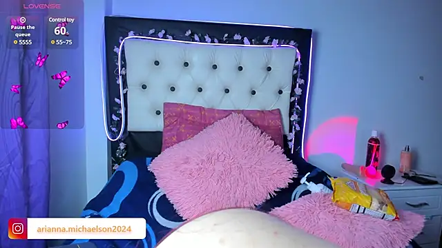 Snapshot of AriannaMichaelson chatting on 12/06/24, 03:30 AriannaMichaelson online show from 12/06/24, 03:30