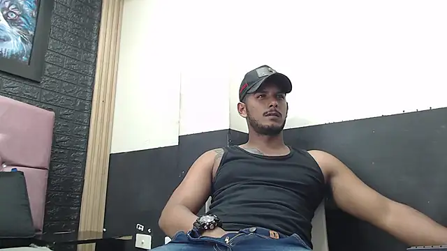 Snapshot of Chris_Dick23 chatting on 10/07/25, 03:25 Chris Dick23 online show from 10/07/25, 03:25