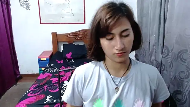 Snapshot of LadyMilk003 chatting on 12/26/24, 03:42 LadyMilk003 online show from 12/26/24, 03:42