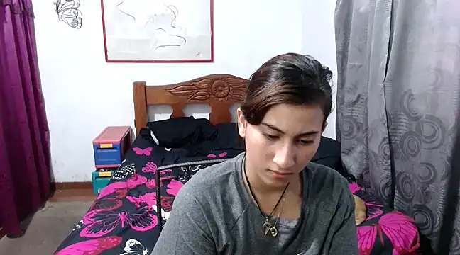Snapshot of LadyMilk003 chatting on 01/13/25, 04:19 LadyMilk003 online show from 01/13/25, 04:19