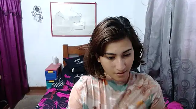 Snapshot of LadyMilk003 chatting on 01/15/25, 03:18 LadyMilk003 online show from 01/15/25, 03:18