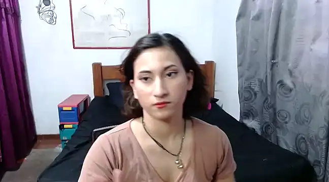 Snapshot of LadyMilk003 chatting on 02/10/25, 03:32 LadyMilk003 online show from 02/10/25, 03:32