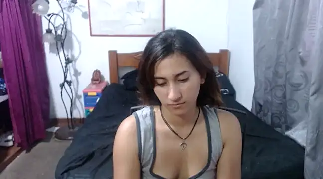 Snapshot of LadyMilk003 chatting on 03/11/25, 04:51 LadyMilk003 online show from 03/11/25, 04:51