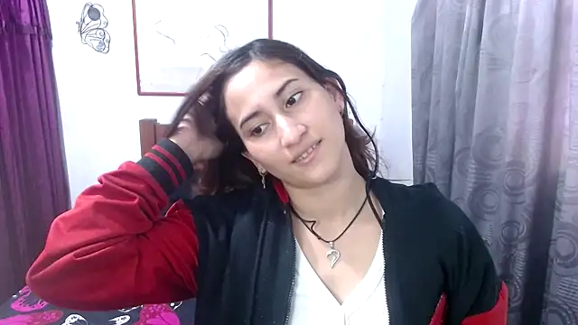 LadyMilk003 online show from 10/31/25, 05:25