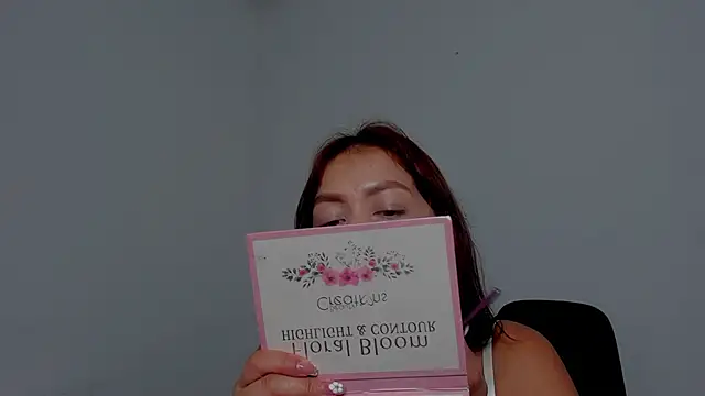 Miaa Garcia online show from 10/25/25, 09:53