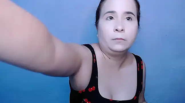 SubLayla01 online show from 01/18/25, 06:21