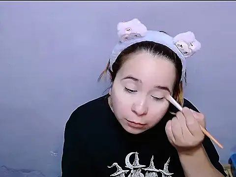 SubLayla01 online show from 11/13/25, 05:34