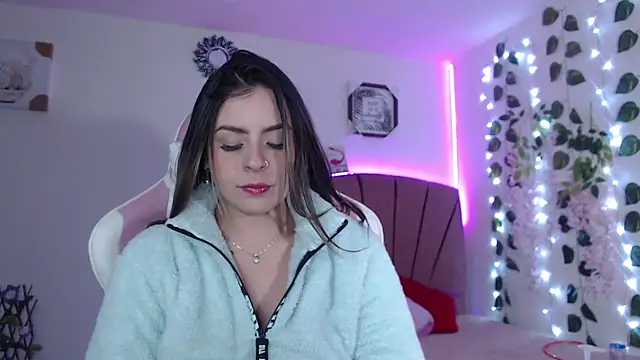 Snapshot of GabyVandriel chatting on 12/04/24, 01:53 GabyVandriel online show from 12/04/24, 01:53