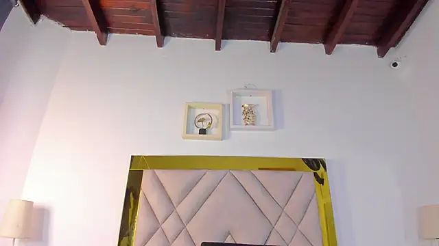 nicole grace0 online show from 09/23/25, 12:08